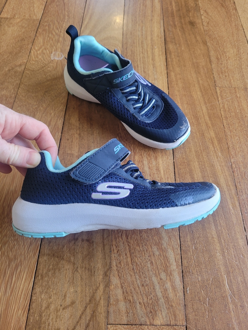 Size 12 Girls Skechers Velcro Non-marking Gym Shoes